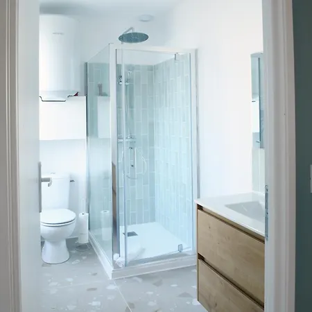 L'elegant, T2 Avec Climatisation, Wifi Apartment